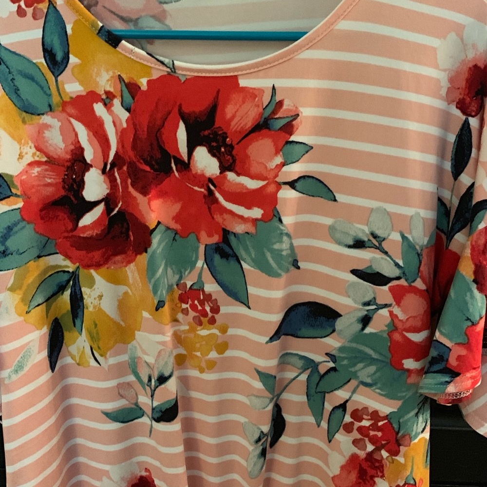 Floral tie front top